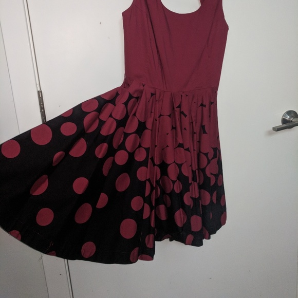 cranberry ans black dress - Picture 3 of 3
